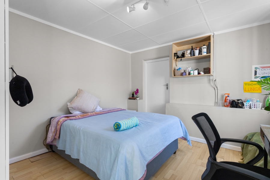9 Bedroom Property for Sale in Woodstock Western Cape
